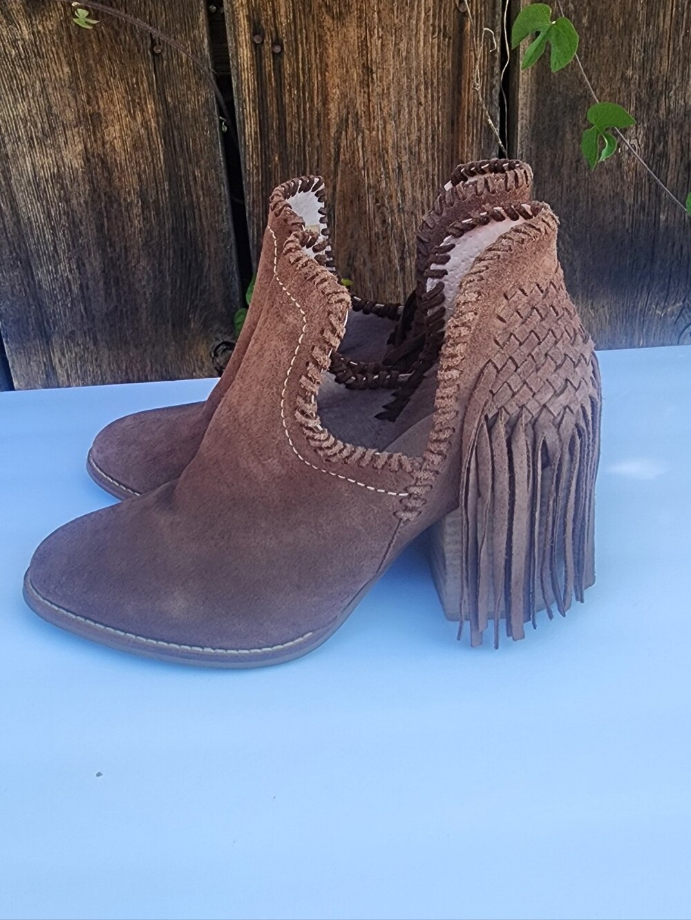 Ariat Lily Ankle Fringe Whiskey Size 10 womens - Picture 1 of 10